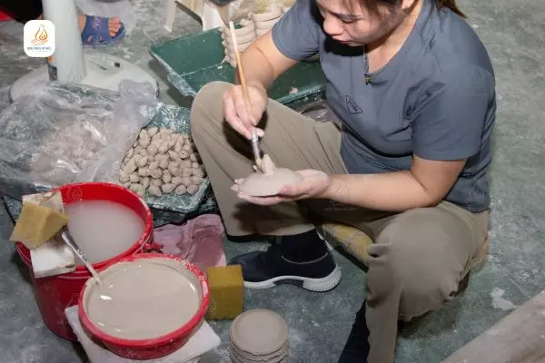 Chỉnh sửa và cắt gọt các chi tiết thừa