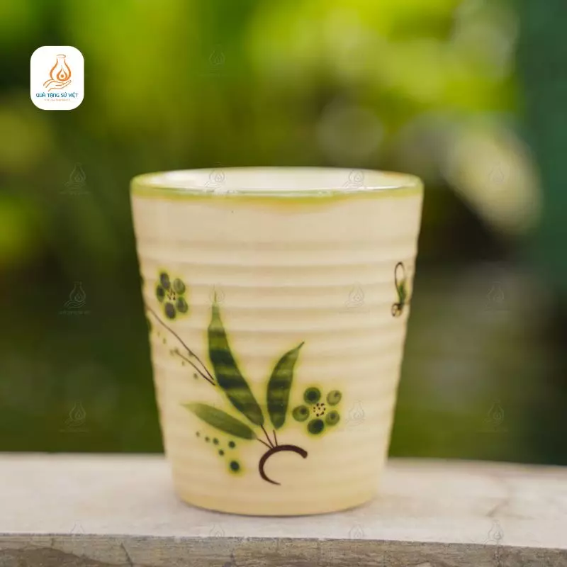 Cốc sứ men kem họa tiết hoa trúc