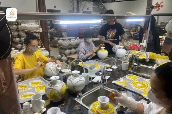Xưởng dán bình hút lộc in logo