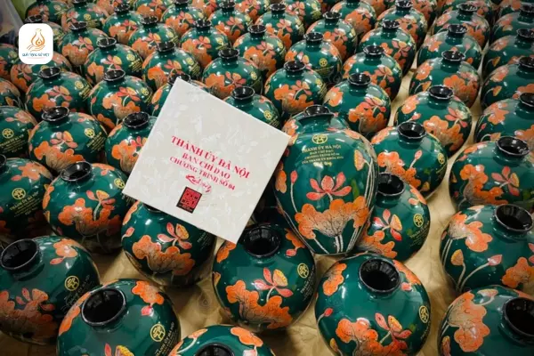 Sản xuất bình hoa số lượng lớn, in ấn logo