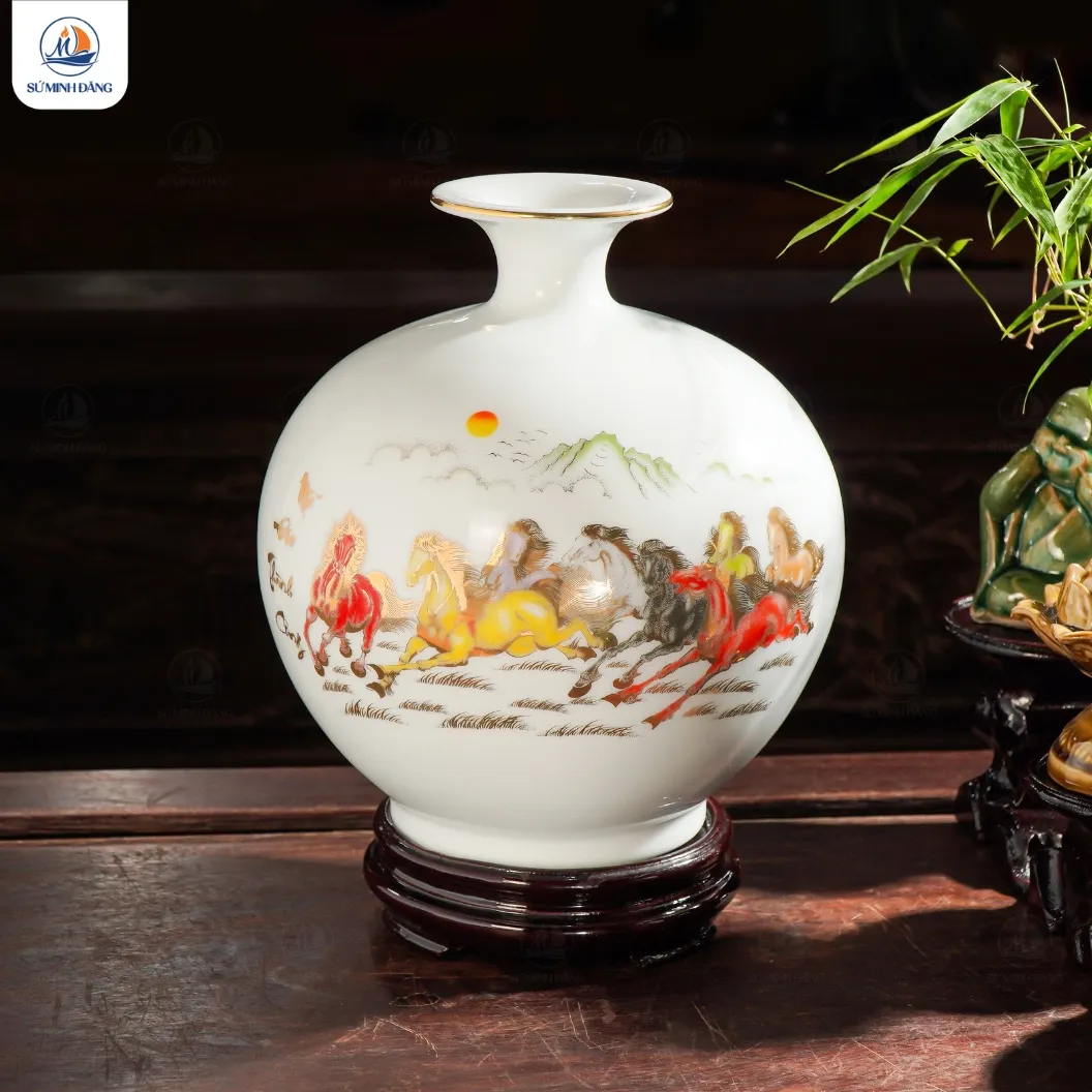 Bình tài lộc Mã đáo thành công