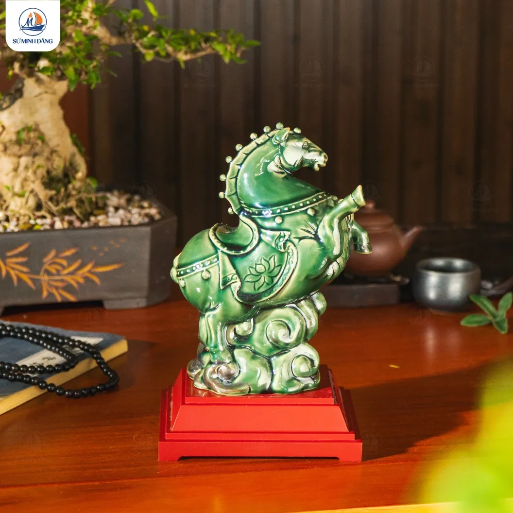 Tượng gốm Mã Ú Vượng Tài