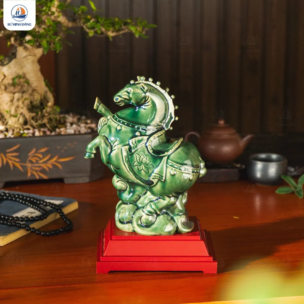 Tượng gốm Mã Ú Vượng Tài