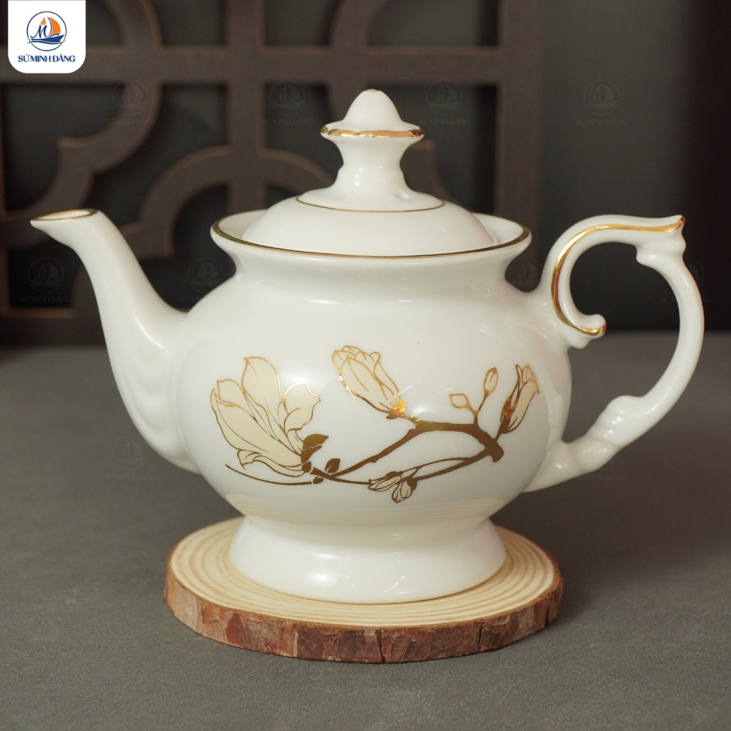 Bộ ấm chén Hoa Mộc Lan dáng đài các