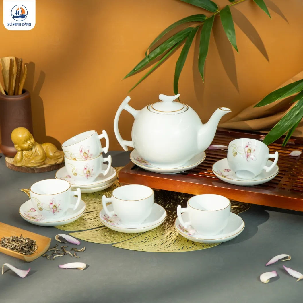 Bộ ấm trà sen hồng kẻ chỉ vàng