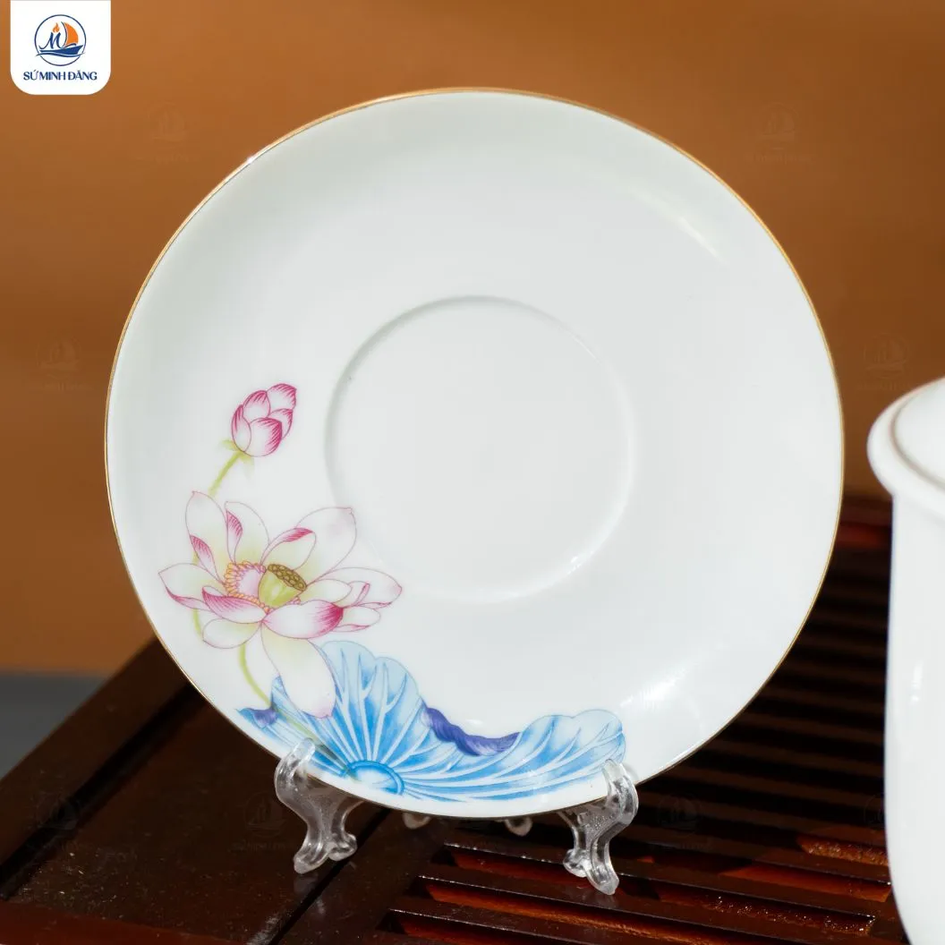 Ly sứ Hồng Liên