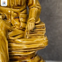 Tượng gốm Bác Hồ men hoàng thổ