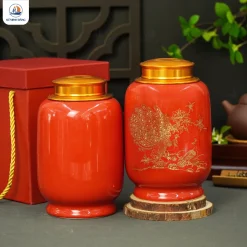 Hũ trà Khổng Tước Khai Vận in logo
