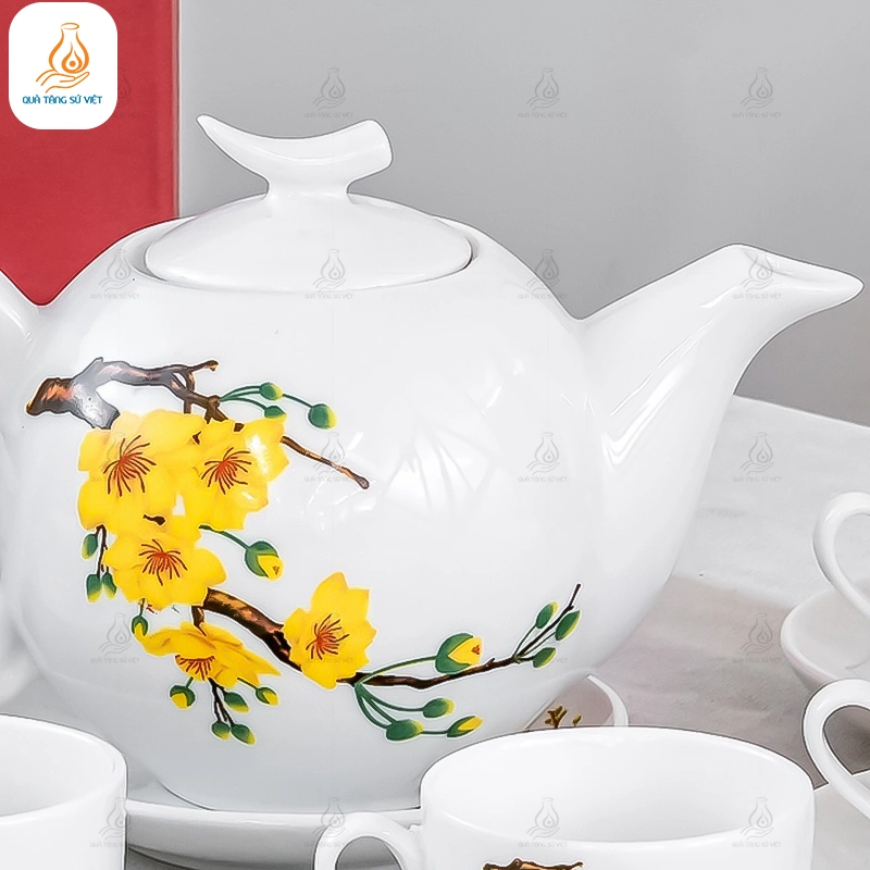 Họa tiết hoa mai vàng