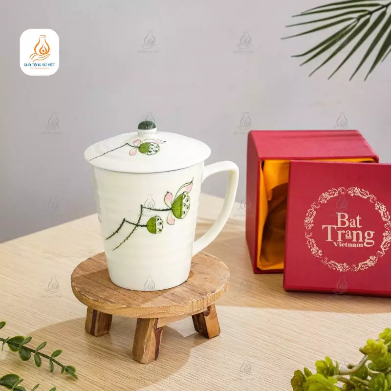 Ly sứ họa tiết vẽ tay thủ công Bát Tràng