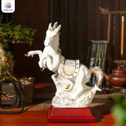 Tượng gốm Lộc Mã Tụ Tài kẻ vàng kim
