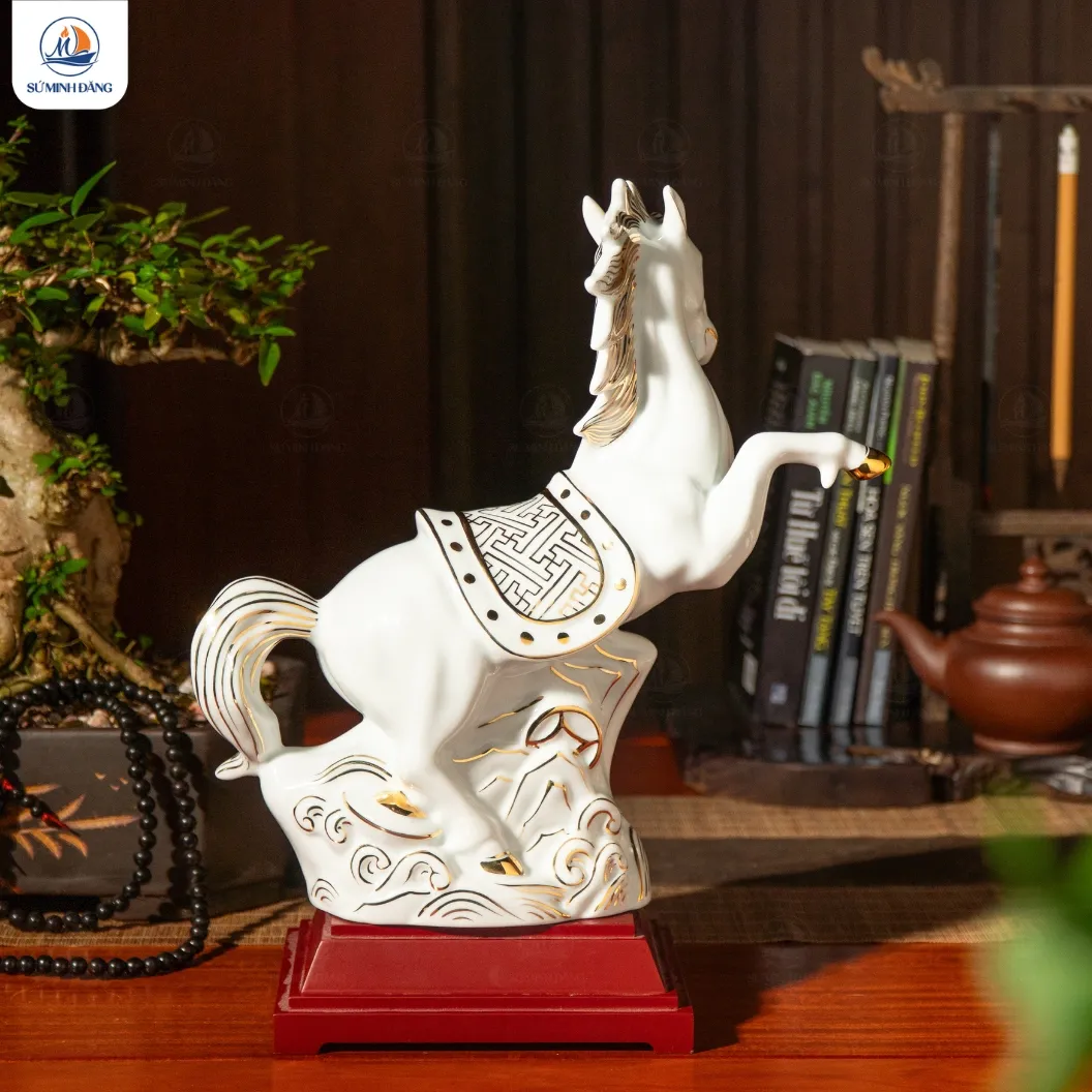 Tượng Gốm Lộc Mã Tụ Tài Kẻ Vàng Kim - Ảnh 5