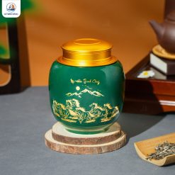 Lọ chè Mã đáo thành công men xanh lục