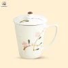 Cốc sứ dáng vát có nắp họa tiết hoa đào hồng