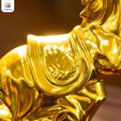 Tượng gốm Ngựa dát vàng
