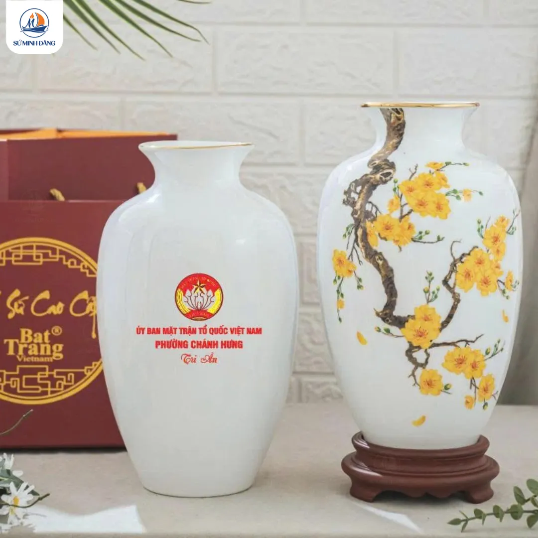 Bình gốm Mai Ngũ Phúc