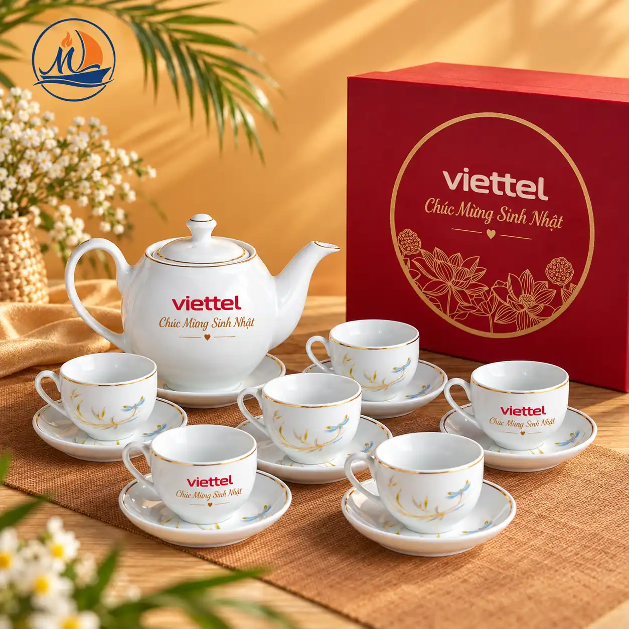 ấm chén in logo làm quà lưu niệm dưới 300k